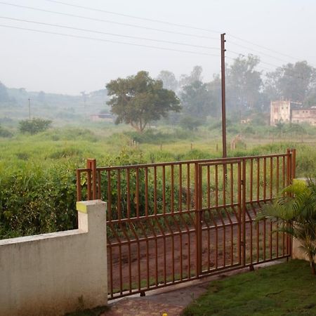 Karjat Mountain Villa Exterior foto